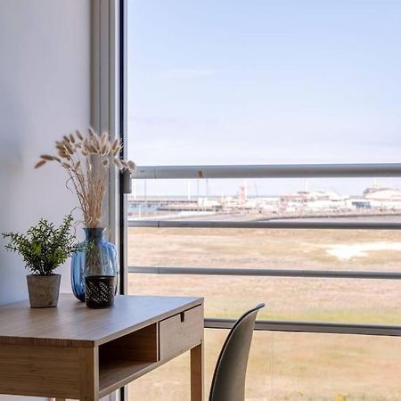 Cozy Apartment With Beautiful Seaview Knokke-Heist Bagian luar foto