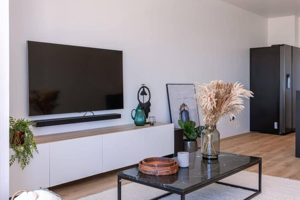 Cozy Apartment With Beautiful Seaview Knokke-Heist Bagian luar foto